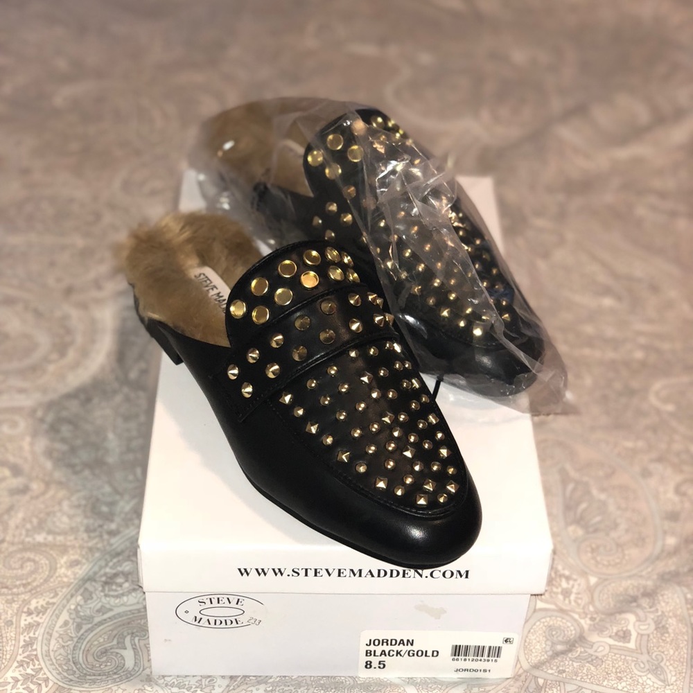 Black & Gold Steve Madden loafers